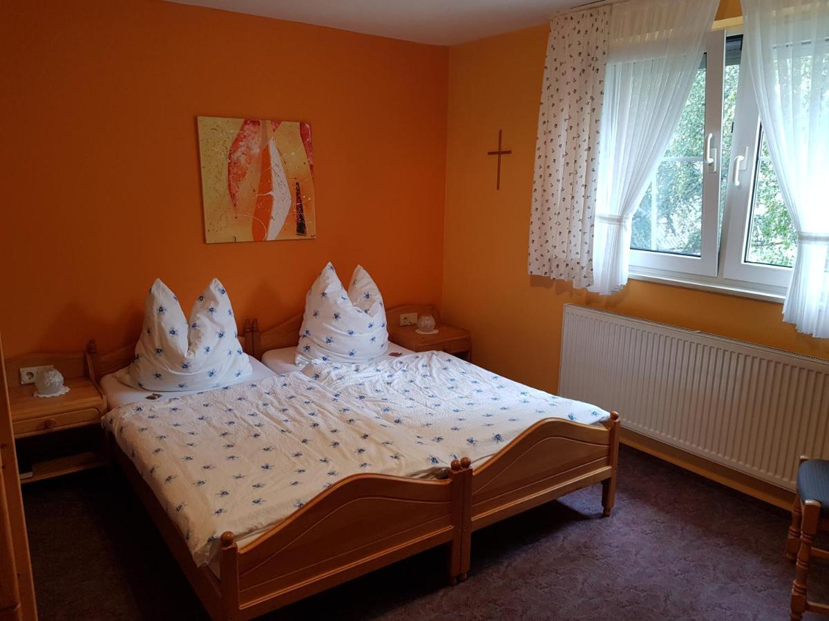 Zur Dorfmuhle Hostel Aislingen Екстериор снимка
